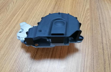 重庆瑞丰精密模具有限公司与绵阳新辰动力有限公司合作开发链轮罩盖